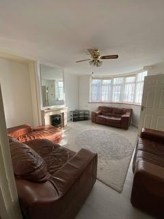 3 bedroom terraced house to rent, 3 Bedroom House FOr Rent London, N9