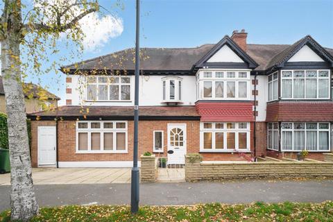 5 bedroom semi-detached house for sale, Campden Crescent, Wembley