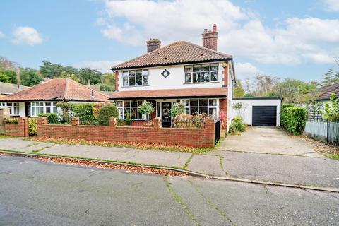 5 bedroom detached house for sale, Carrington Road, Cromer