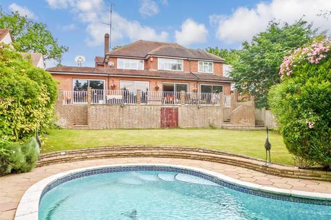 4 bedroom detached house for sale, Stradbroke Drive, Chigwell, Essex