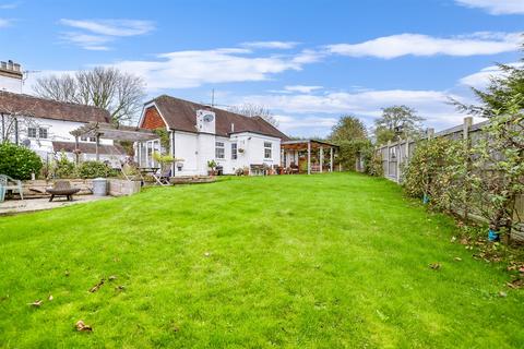 3 bedroom chalet for sale, Mulberry Hill, Chilham, Canterbury, Kent