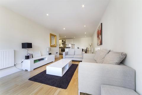 3 bedroom property to rent, Contessa Court, Canary Wharf E14