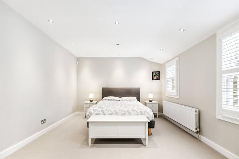 7 Winfrith Road, London, SW18 3BE