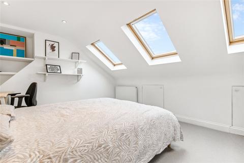 7 Winfrith Road, London, SW18 3BE