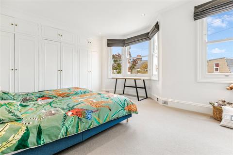 7 Winfrith Road, London, SW18 3BE