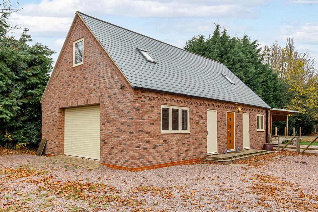 Double Garage with Annex