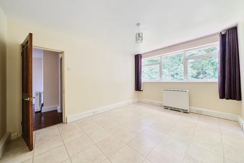 2 bedroom flat for sale, Westhall Road, Warlingham CR6