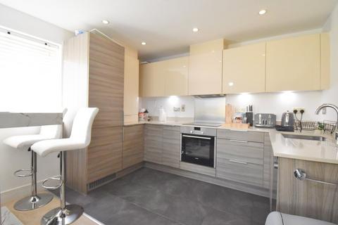 2 bedroom apartment to rent, Scholars Place, Walton-on-Thames, KT12