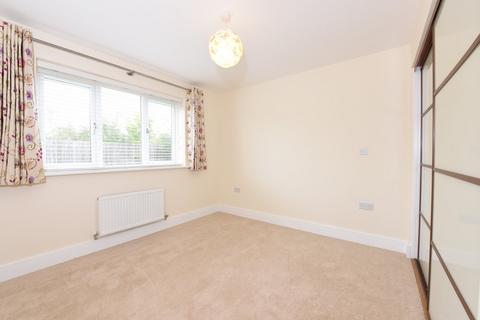 2 bedroom apartment to rent, Scholars Place, Walton-on-Thames, KT12