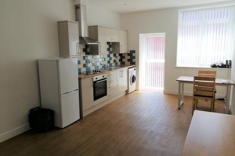 1 bedroom flat to rent, The Kingsway, Swansea,