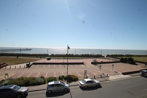 2 bedroom apartment to rent, Melrose House, Felixstowe IP11