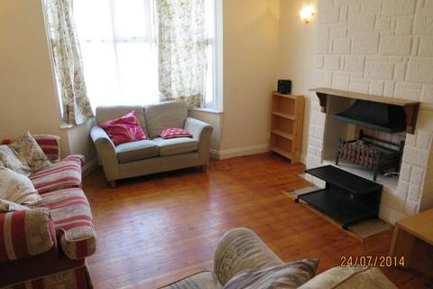 4 bedroom house to rent, Kenilworth Avenue