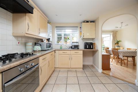 3 bedroom semi-detached house for sale, Yeoman Way, Trowbridge