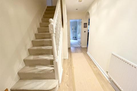 15 John Alder Close, Chiseldon, Swindon, SN4 0JL