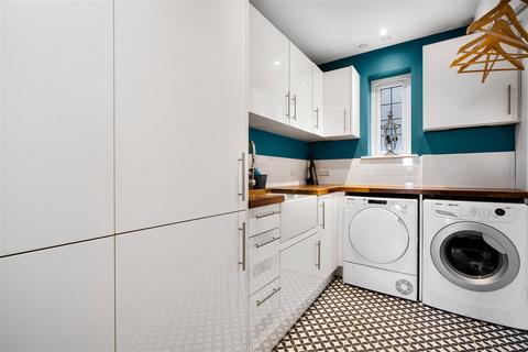 35 Horton Road, Datchet, Slough, SL3 9EN