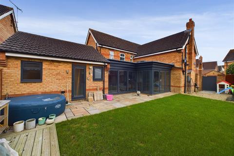 5 bedroom detached house for sale, 4 Verity Way, Driffield, YO25 5PA