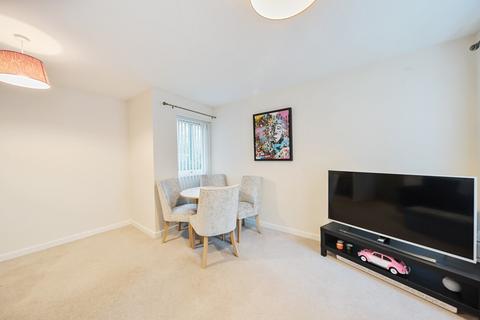 2 bedroom apartment for sale, Blossom Road, St. Peters Hill, Caversham