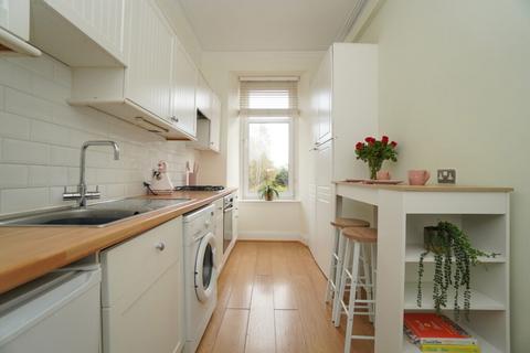 1/2, 44 Dumbarton Road, Bowling, Glasgow, G60 5AH