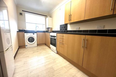 2 bedroom flat to rent, Parkend Gardens, Saltcoats KA21