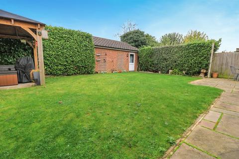 4 bedroom detached house for sale, Seabrook Gardens, Boreham, Chelmsford