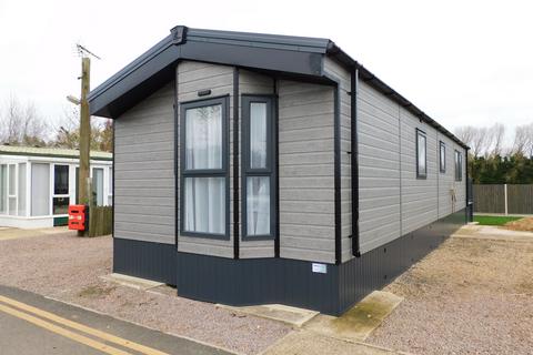 2 bedroom mobile home for sale, Heron Orchard Holiday Park