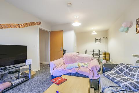 3 bedroom flat for sale, Stretford Road, Manchester M15