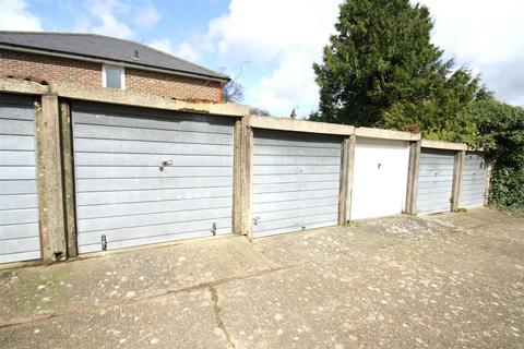 Garage to rent, Clement Court, Maidstone ME16