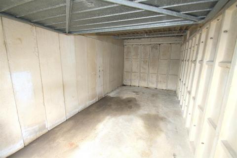 Garage to rent, Clement Court, Maidstone ME16