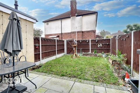 2 bedroom maisonette for sale, Hornchurch Road, HORNCHURCH