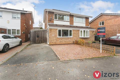 2 bedroom semi-detached house for sale, Donnington Close, Church Hill South, Redditch