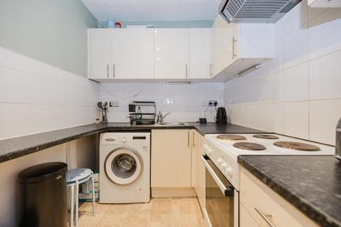 2 bedroom flat to rent, 0304L Great Junction Street, Edinburgh, EH6 5LQ