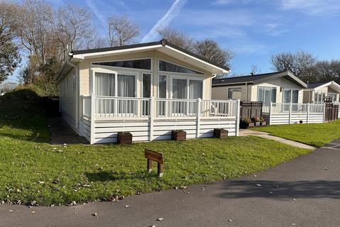 2 bedroom lodge for sale, Driftwood Way, Retreat Caravan Park, Berrow Road, Burnham on Sea, TA8