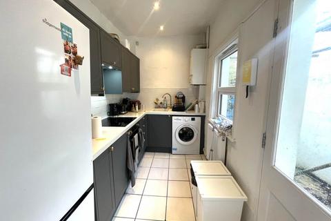 4 bedroom terraced house to rent, Viaduct Road, Brighton, East Sussex