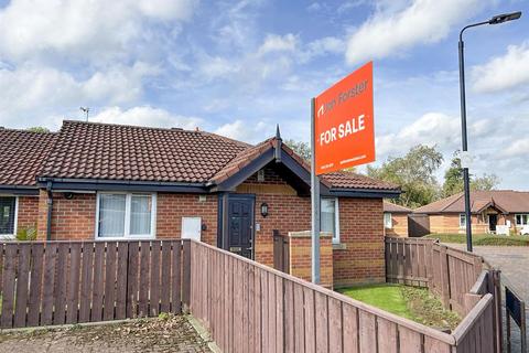 2 bedroom semi-detached bungalow for sale, Espley Court, Fawdon, Newcastle Upon Tyne