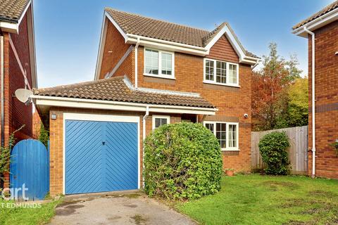 3 bedroom detached house for sale, Sheerwater Close, Bury St Edmunds