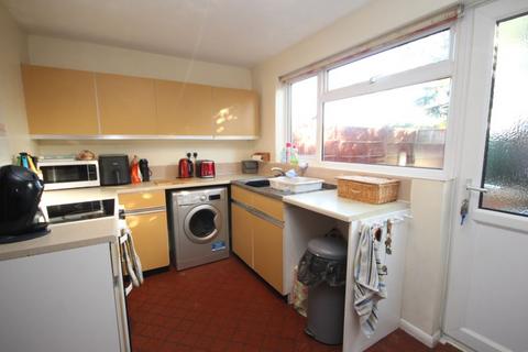 2 bedroom semi-detached house to rent, Gainsborough Way, Yeovil BA21