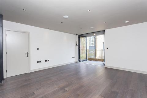 2 bedroom flat to rent, Highbury New Park, London, N5