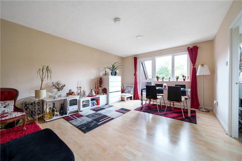 2 bedroom apartment for sale, Abbeyfields Close, Park Royal