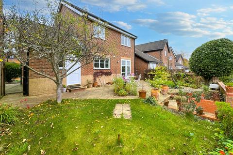 4 bedroom detached house for sale, Degas Close, Salford, M7