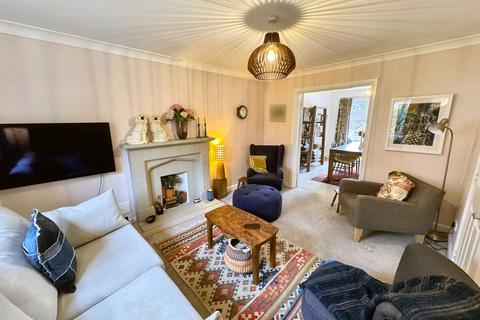 7 Degas Close, Salford, M7 3BG