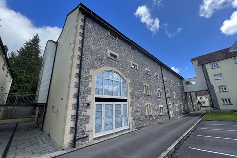 4 bedroom flat to rent, Old Brewery Place, Oakhill, Nr Radstock