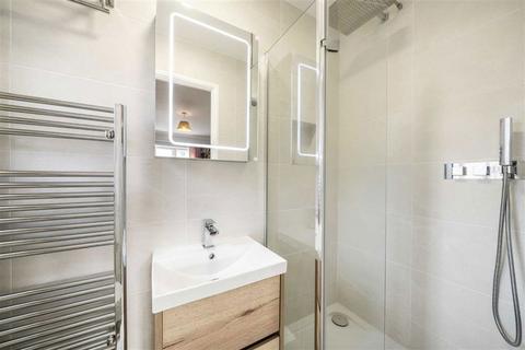 17 Bakery Close, London, SW9 0EB