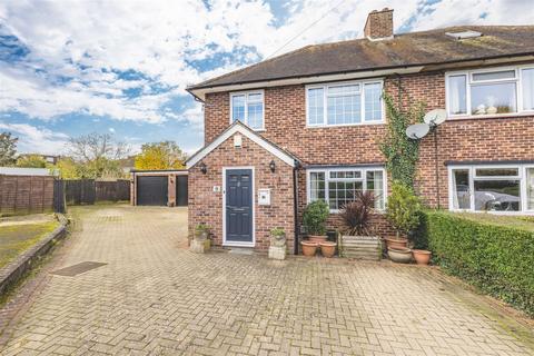 4 bedroom semi-detached house for sale, Keepers Farm Close, Windsor