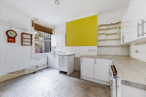 107 Devonport Road, London, W12 8PB