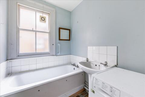 107 Devonport Road, London, W12 8PB