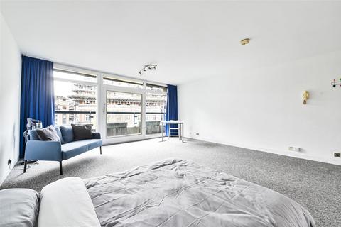 Studio to rent, Breton House, London EC2Y