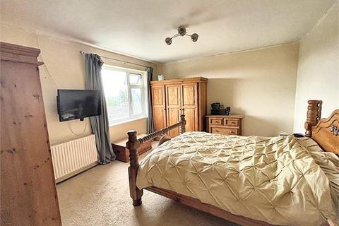 32 Hawke Road, Kewstoke, Weston-super-mare, BS22 9LB