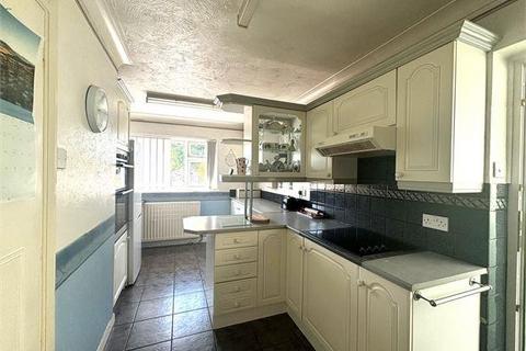 27 Cardigan Crescent, Weston-super-mare, BS22 8NS