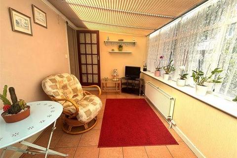 27 Cardigan Crescent, Weston-super-mare, BS22 8NS