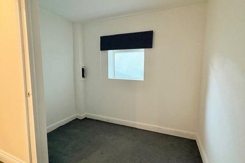 2 bedroom apartment to rent, Wellington Street, Cornwall PL11